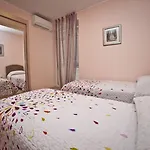 Peric Апартаменты