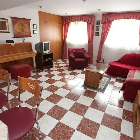 Peric Apartment *
